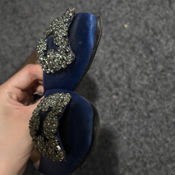 MANOLO BLAHNIK
Blue Hangisiflat Ballerina Flats - Picture 5 of 7